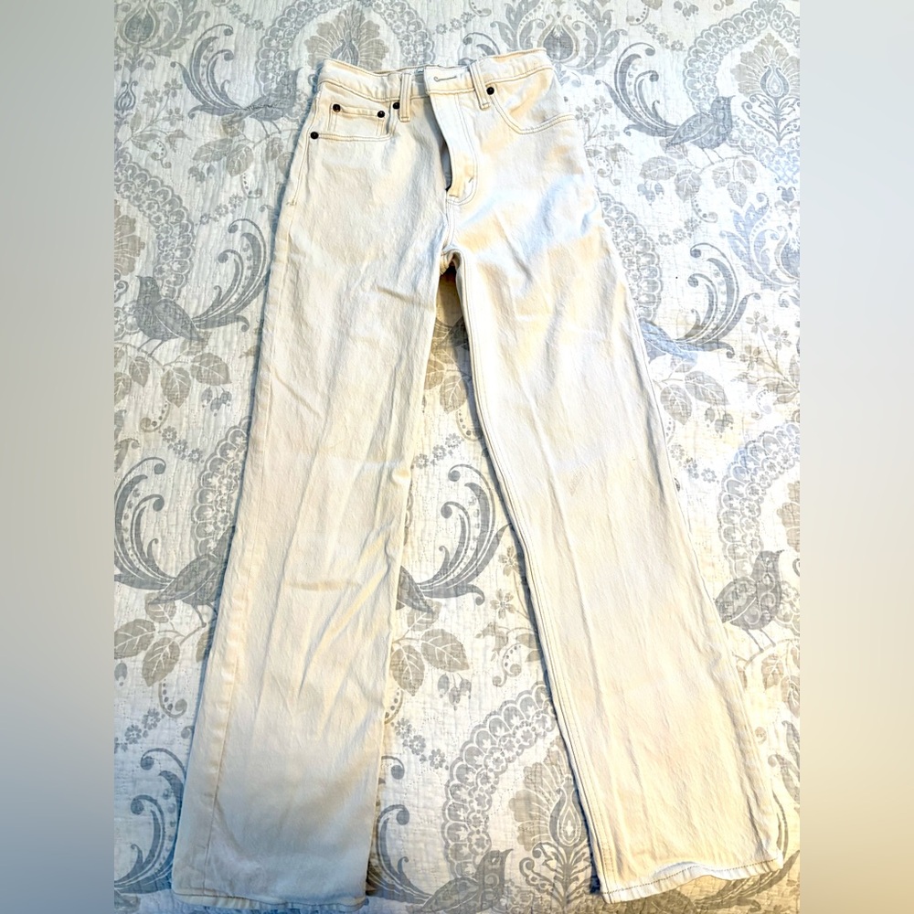 ABERCROMBIE & FITCH High Rise Jeans in size 25 in EUC